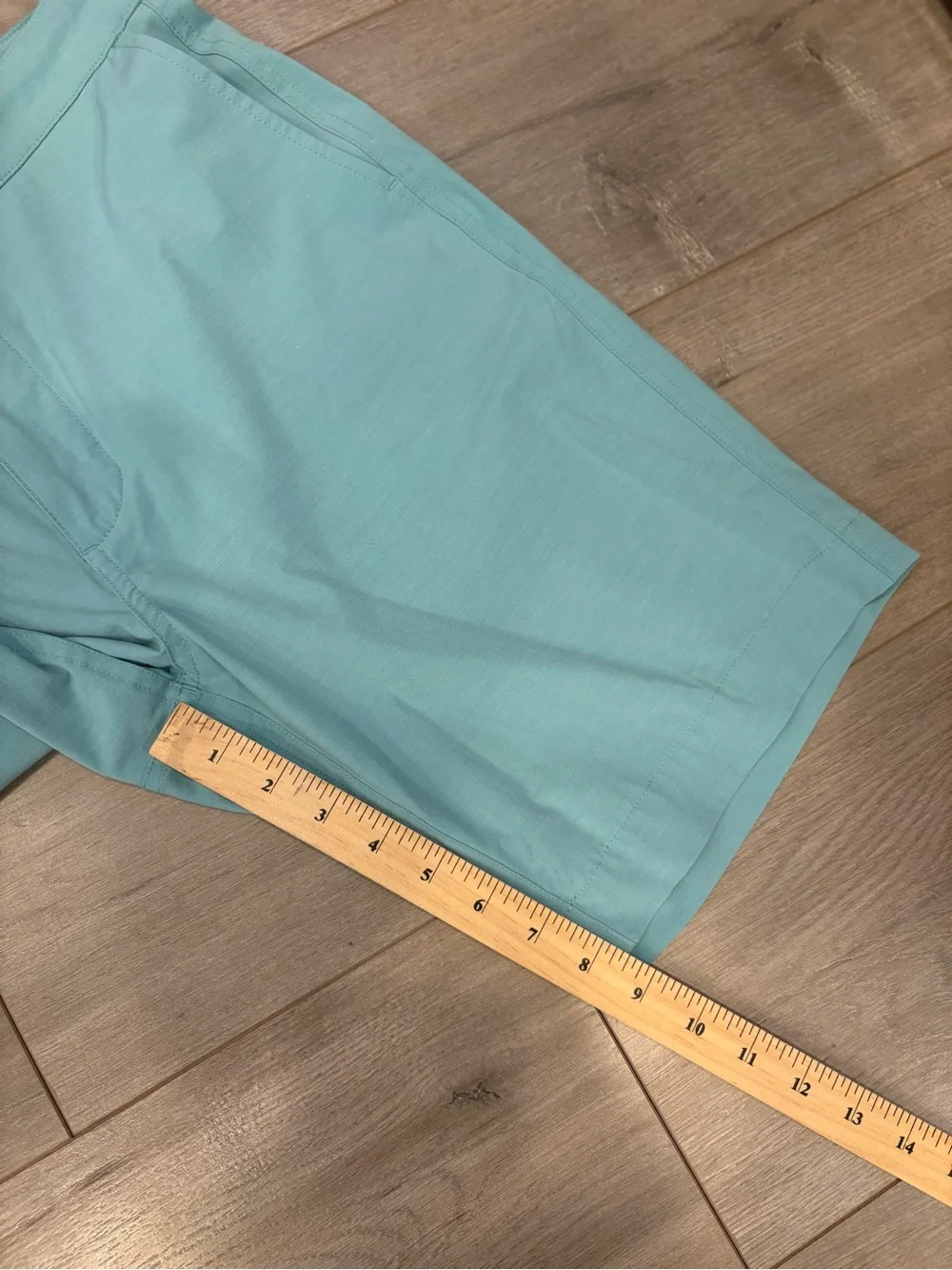 Faherty All Day Shorts Mens 31 Mint 9